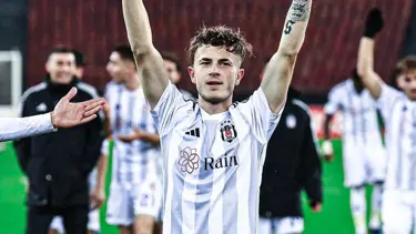 Beşiktaş'ta Emirhan Delibaş gönderildi