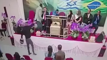 Brezilya'da kilisede papaza silahlı saldırı