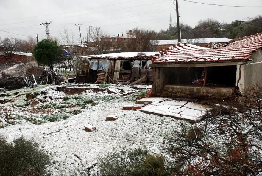 İstanbul'da kar yüzünü gösterdi 14