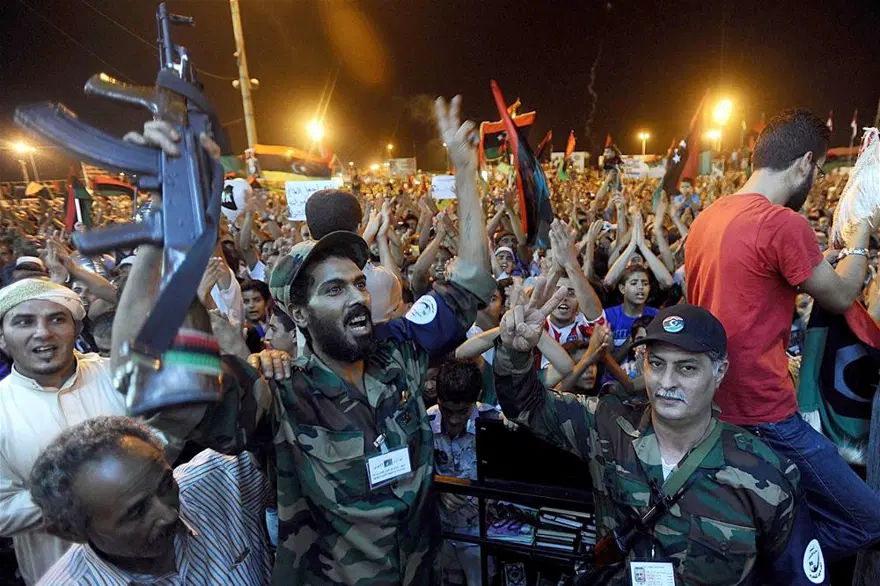 Kaddafi'nin kalesi düştü 44 Kaddafi'nin kalesi düştü 44