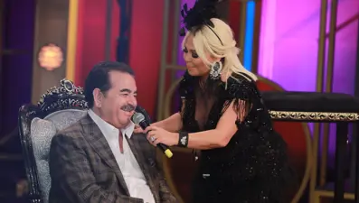 İbo Show 15. bölüm fotoğrafları: Safiye Soyman, Faik Öztürk, Davut Güloğlu, Sevcan Orhan ve Mümin Sarıkaya konuk oluyor