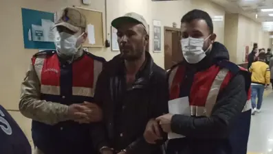 Üvey kızına cinsel istismardan tutuklandı