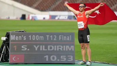 Görme engelli atlet Serkan Yıldırım dünya şampiyonu oldu