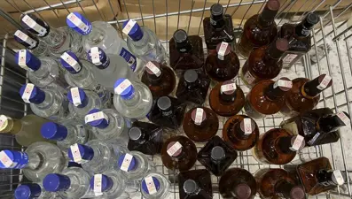 Sahte içkiden ölümler artıyor: İçkiyi evde kendileri üretmiş!