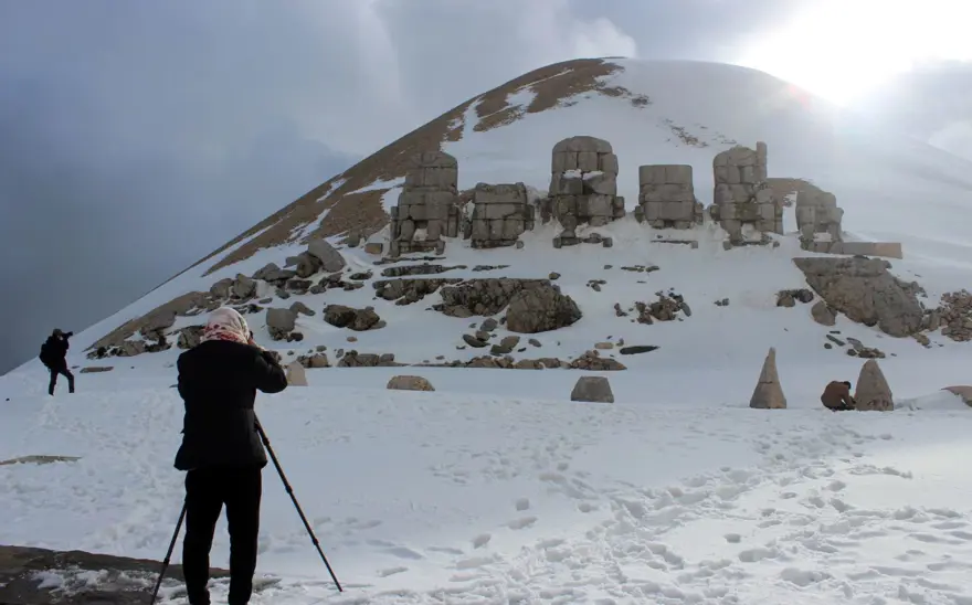 Koreli National Geographic fotoğrafçıları ve ünlü bloggerlar Adıyaman'ı fotoğrafladı 3 Koreli National Geographic fotoğrafçıları ve ünlü bloggerlar Adıyaman'ı fotoğrafladı 3