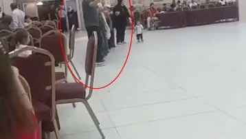 Düğünde halay çekerken kalp krizi geçirdi