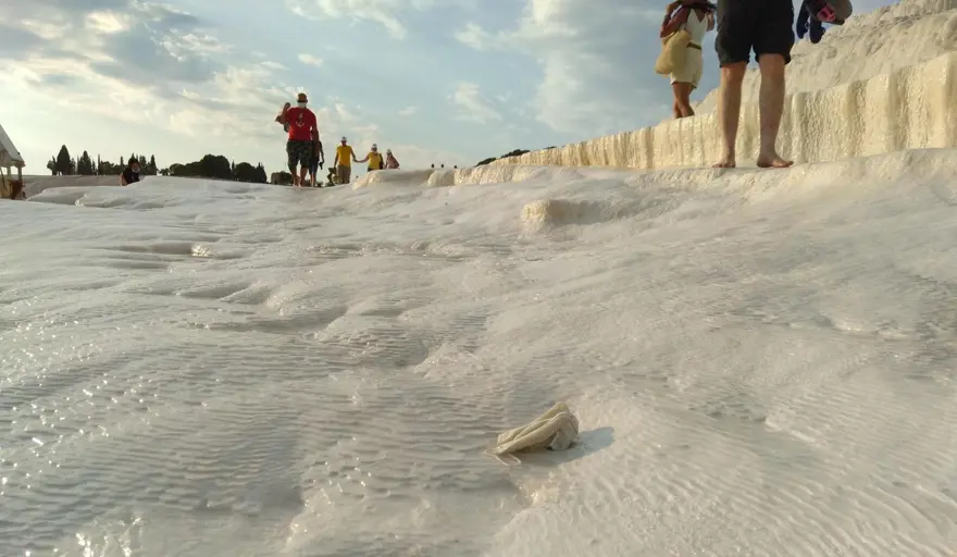 Pamukkale'de utandıran görüntüler 10 Pamukkale'de utandıran görüntüler 10