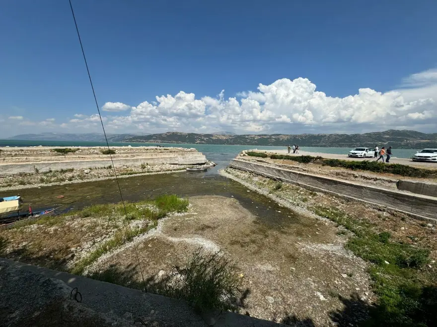 Bakanlık harekete geçti! Eğirdir Göl'ü can çekişiyor 2
