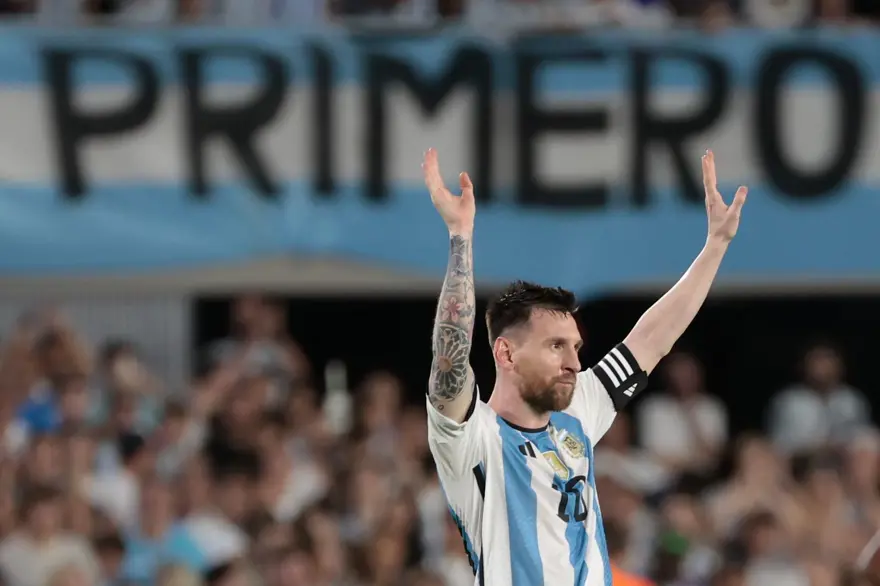 Lionel Messi kariyerinde 800 gole ulaştı 2