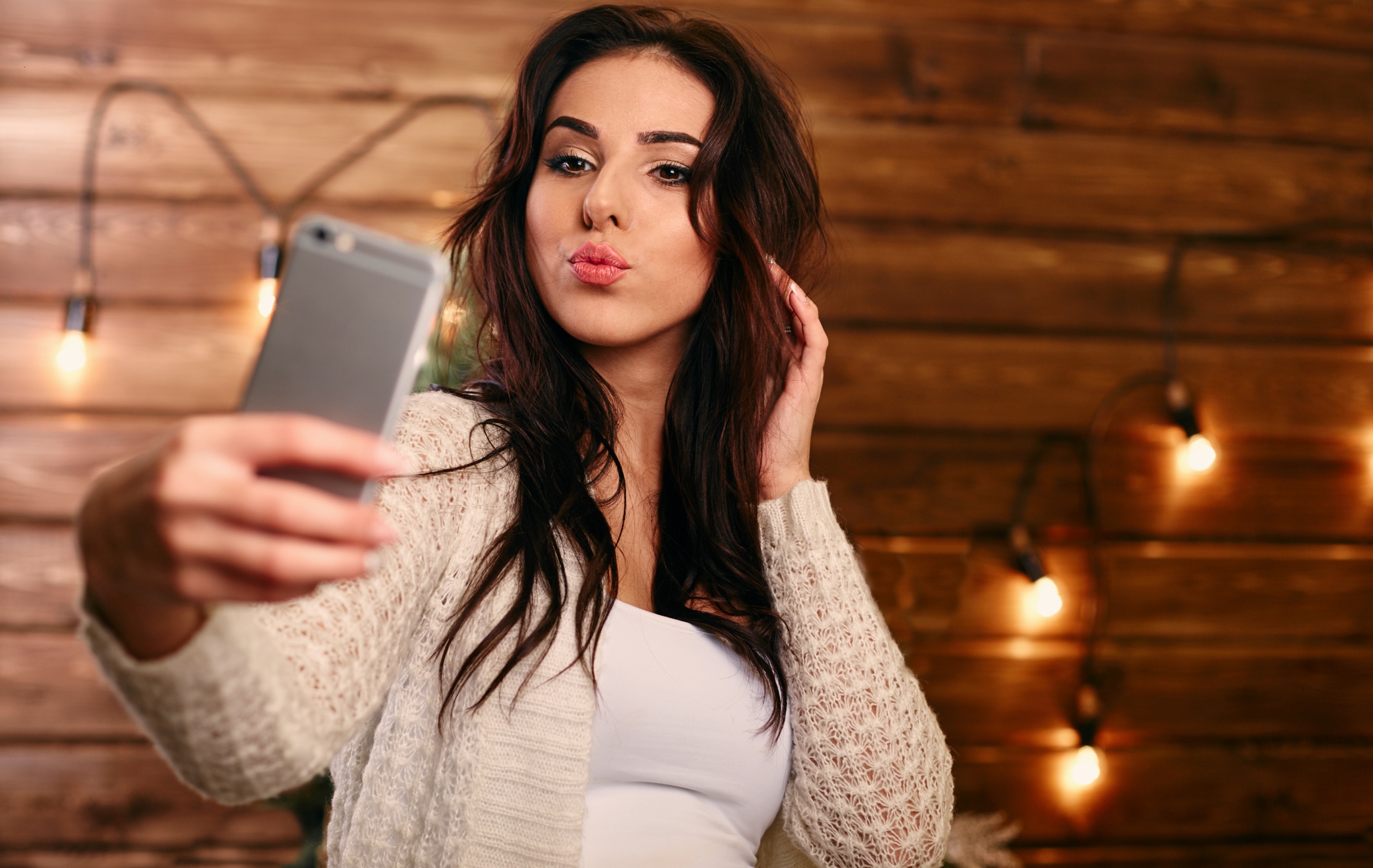 Burun estetiği psikolojiyi nasıl etkiler? (Selfie estetik talebini arttırdı)