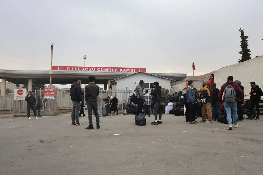Suriyeliler Cilvegözü'ne akın etti 1