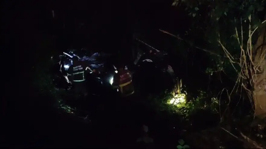 Bartın'da feci kaza: 5 kişi yaralı Bartın'da feci kaza: 5 kişi yaralı