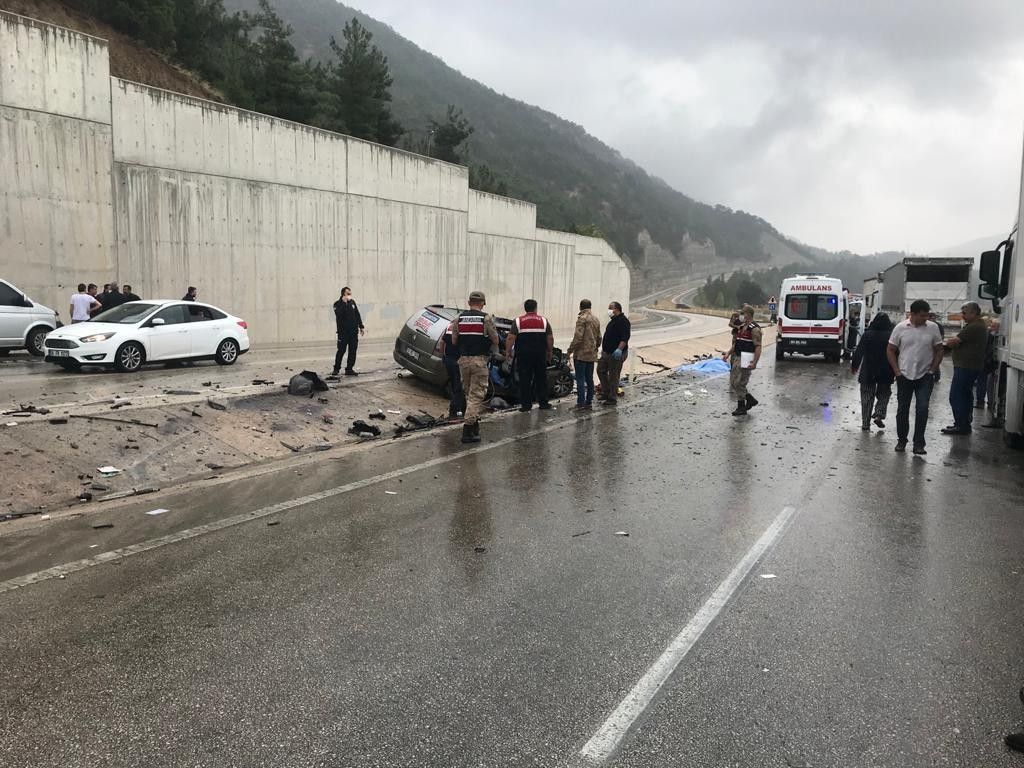 Tokat'ta feci kaza: 3 ölü, 5 yaralı