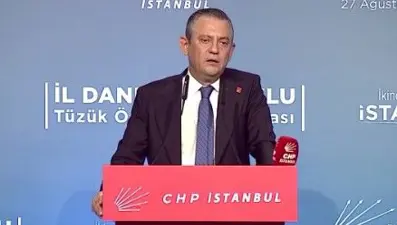 Özgür Özel'den Cumhurbaşkanı Erdoğan'a eleştiri: Ahlat'ta o fotoğrafı verdi ki yeni tartışmalar başlasın