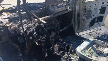Elektrik aksamından yangın çıktı, otomobil kullanılamaz hale geldi