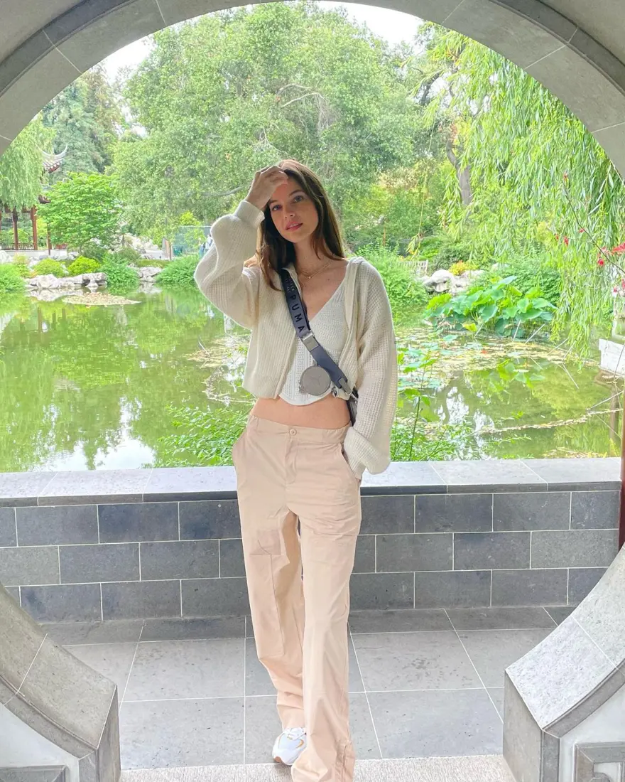 Yaz ruhunu yansıtan kombinler: Beyaz başrolde 11