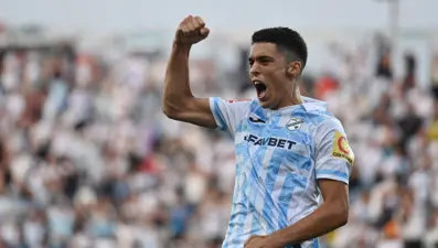 Niko Jankovic kimdir? Fenerbahçe'nin transfer adaylarından olan Niko Jankovic hangi mevkide oynuyor?