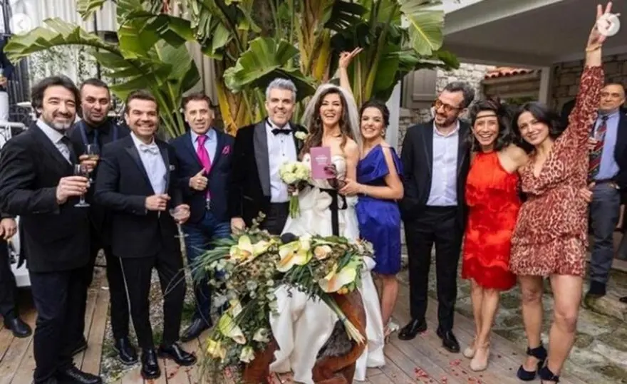 Gökçe Bahadır'dan eşi Emir Ersoy'a: Seni karşıma çıkaran her şeye teşekkür ederim 6 Gökçe Bahadır'dan eşi Emir Ersoy'a: Seni karşıma çıkaran her şeye teşekkür ederim 6