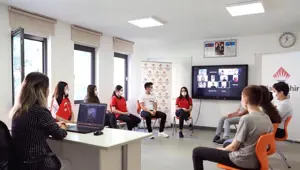 Yapay zekayla sınava hazırlanan 23 öğrenci LGS'de birinci oldu Yapay zekayla sınava hazırlanan 23 öğrenci LGS'de birinci oldu