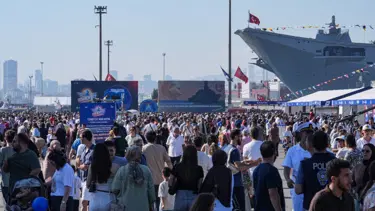 "TEKNOFEST Mavi Vatan" dördüncü gününde: Vatandaşlardan yoğun ilgi