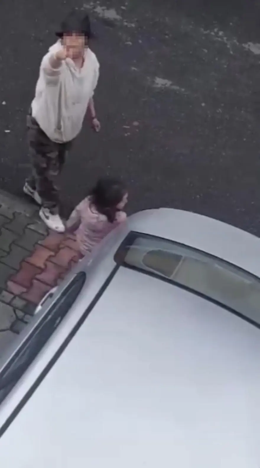 İstanbul'da komşu terörü: "Seni öldüreceğiz" diye tehdit edip dayak attılar 5