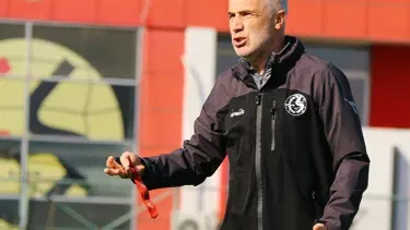 Eskişehirspor'da Önder Karaveli dönemi sona erdi