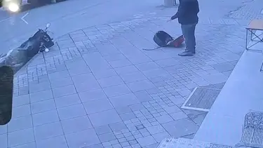 TIR'dan fırlayan lastik dehşet saçıyordu
