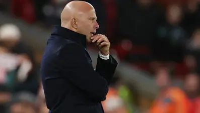 Arne Slot'tan öz eleştiri: "Sakatlıklar başarısızlığın bahanesi olamaz"