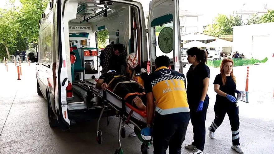 Polisten kaçmak isterken 3’üncü kattan düştü 4 Polisten kaçmak isterken 3’üncü kattan düştü 4