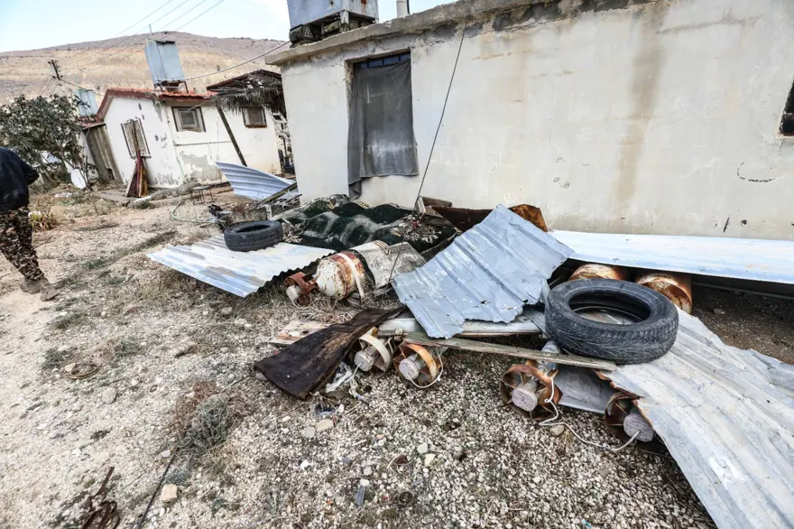 Esad'ın katliam tesisi görüntülendi! Halka yasaklanan Kasyun Dağında varil bombaları üretti 3 Esad'ın katliam tesisi görüntülendi! Halka yasaklanan Kasyun Dağında varil bombaları üretti 3