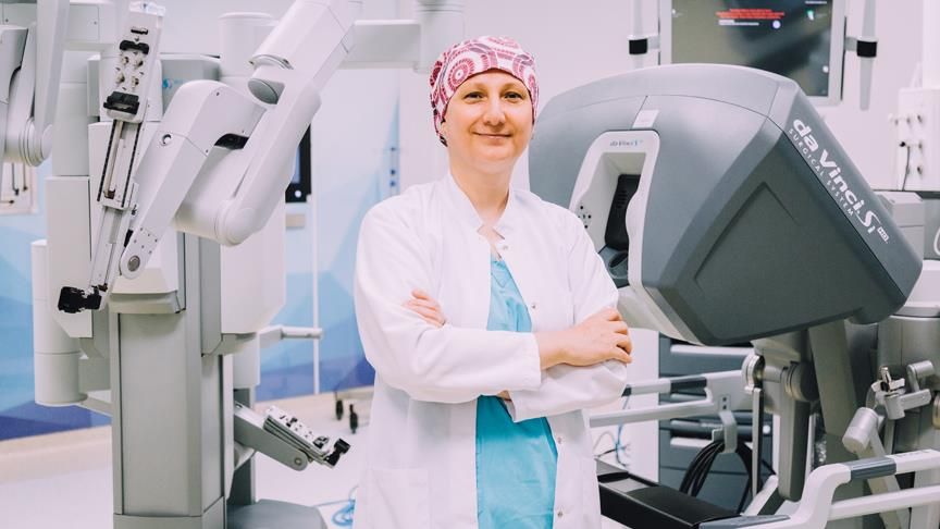 "Erken evre ses teli kanserinde robotik cerrahi süresi 12 dakika"