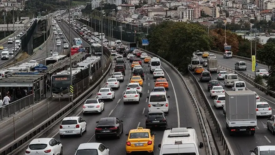 YÜZDE 38,5'U GRİ RENKLİ 4 YÜZDE 38,5'U GRİ RENKLİ 4