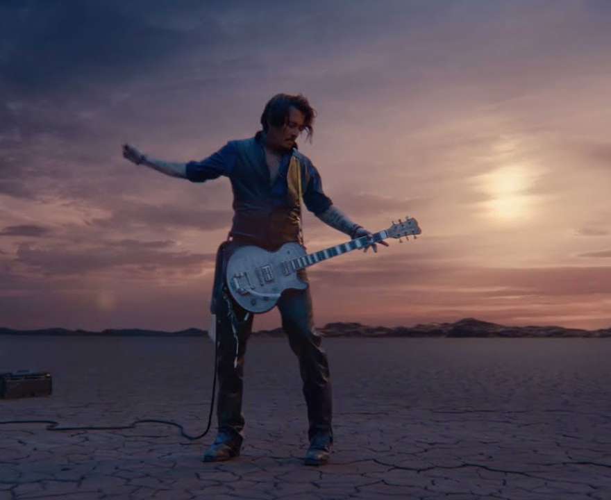 Johnny Depp marka elçisi olduğu Dior ile yeniden anlaşma imzaladı 3