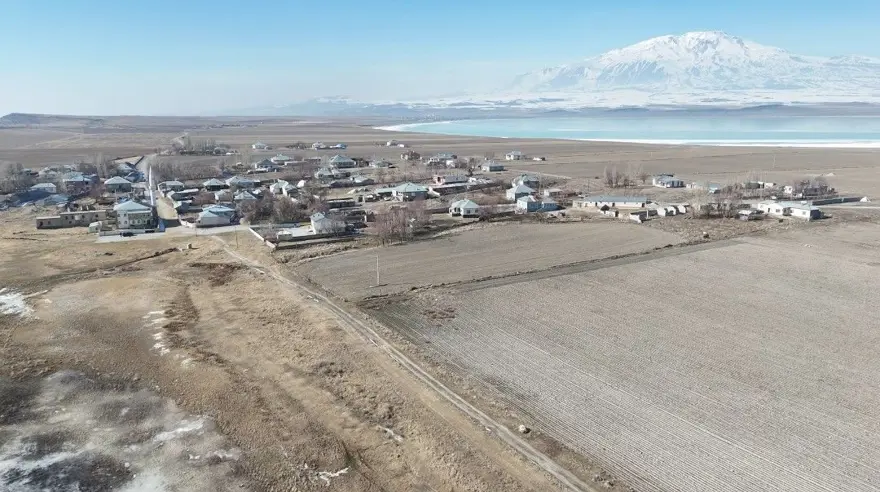 İl merkezine 115 kilometre uzaklıkta: 2 göl arasında muhteşem köy 2