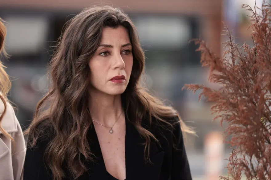 Ömer dizisinin yıldızı Gökçe Bahadır: Perran Kutman benim için müthiş bir örnek 