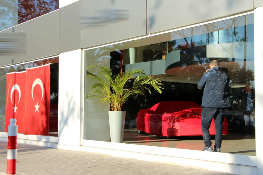 Beşiktaş'ta oto galeriye silahlı saldırı 5