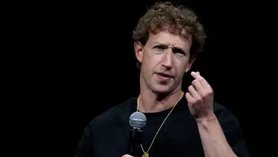 Zuckerberg’den 100 milyon dolarlık maaş: WhatsApp'tan iş teklif ediyor