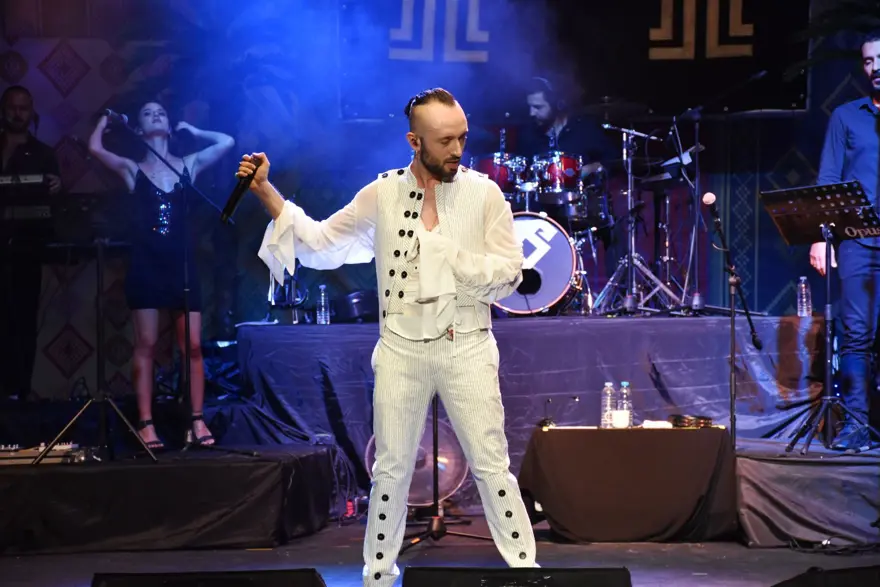 Mabel Matiz: Evlilik düşünmüyorum 1