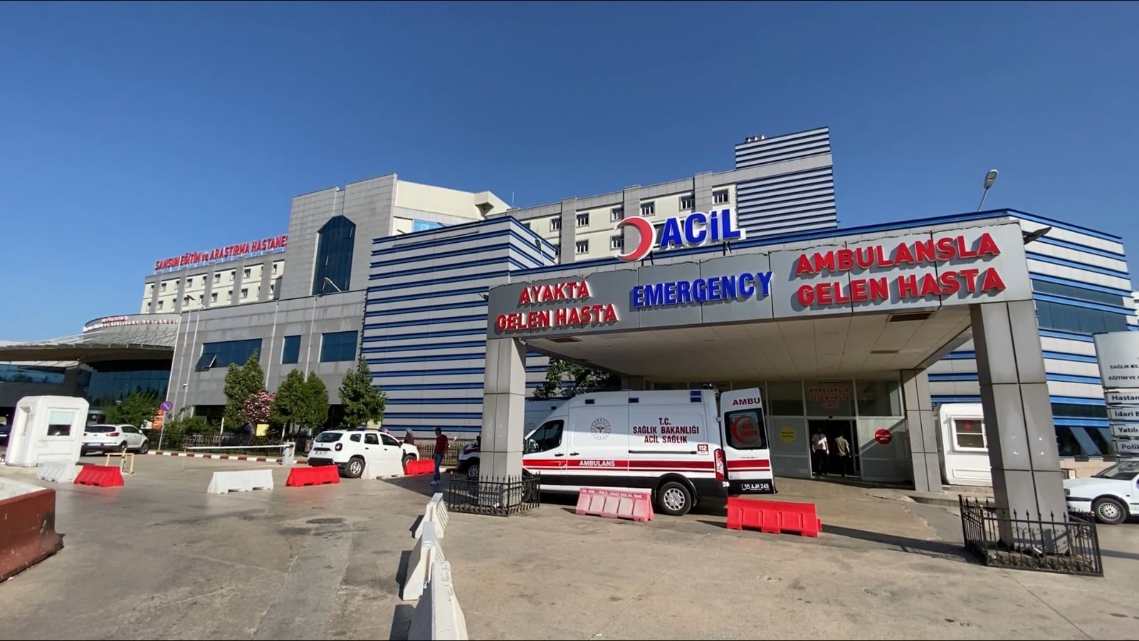 Tavuktan zehirlenen 225 işçi taburcu edildi
