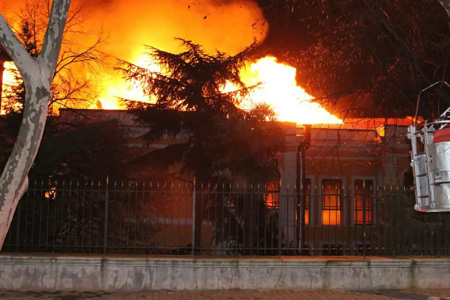 Galatasaray Üniversitesi'nde yangın 21
