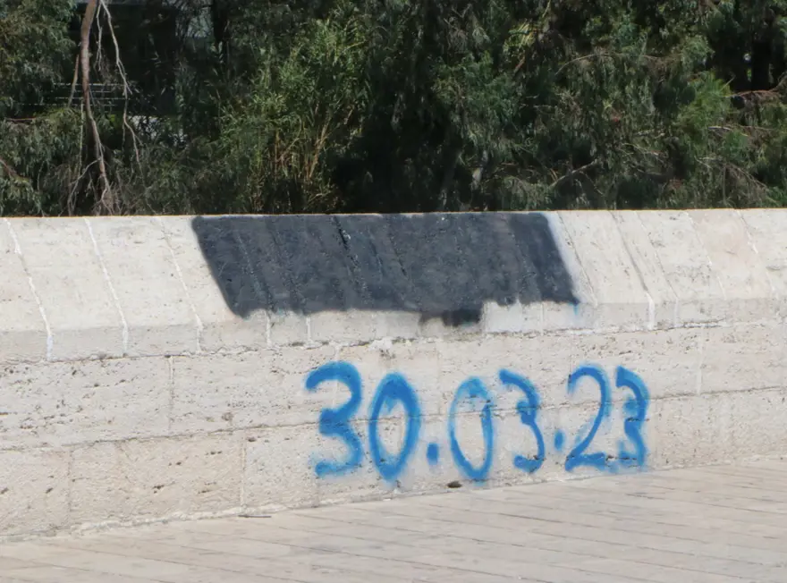 16 asırlık Taşköprü'nün sprey boya çilesi bitmiyor 12