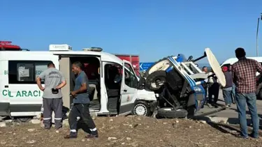 Ölümlü kazaya giden cenaze aracı da kaza yaptı: 2 ölü, 4 yaralı