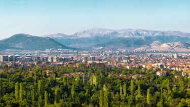 Isparta'da iki otomobilin çarpıştığı kazada 2 kişi öldü