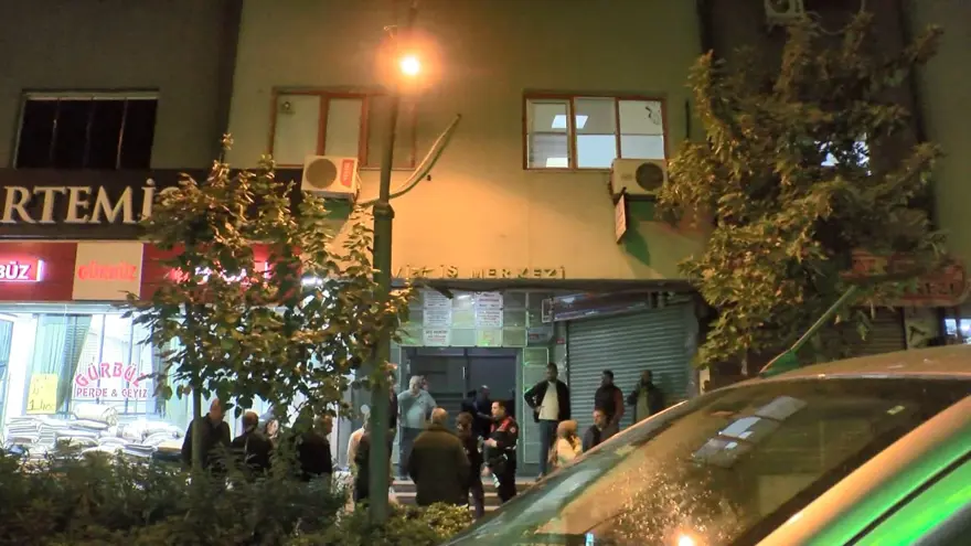 Cam silerken 7'nci kattan düşüp öldü 