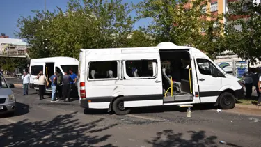 Yolcu minibüsü otomobille çarpıştı: 7 yaralı