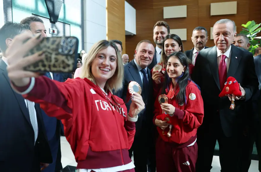 Cumhurbaşkanı Erdoğan paralimpik sporcularını kabul etti 4