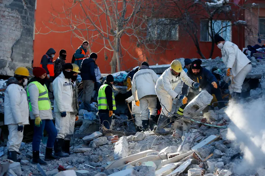 81. SAATTE DÖRT MUCİZE KURTULUŞ 21