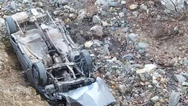 Otomobil dere yatağına yuvarlandı: 1 ölü