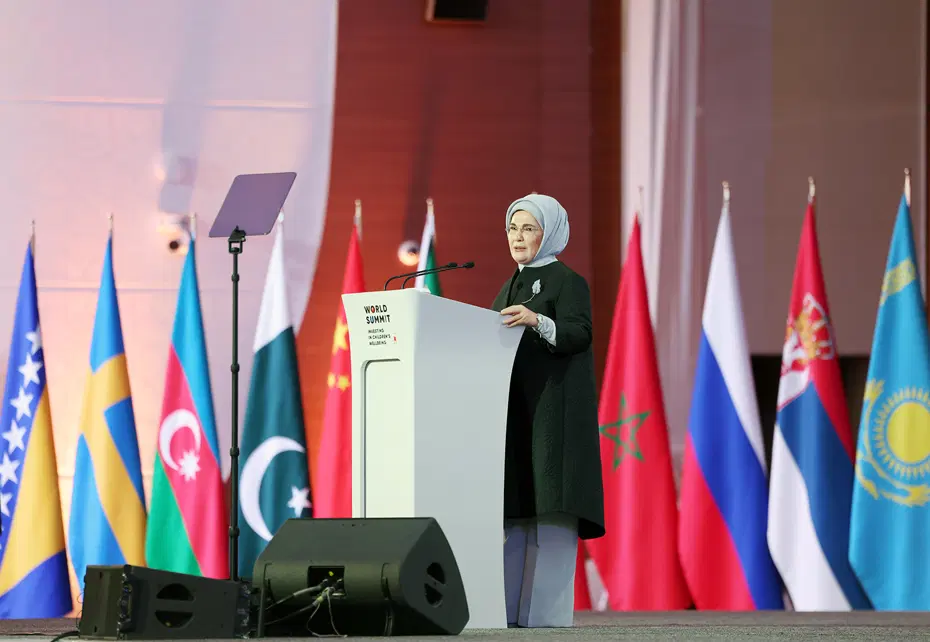 Emine Erdoğan: Türkiye olarak çocuklara fayda sağlayacak işbirliklerine her zaman hazırız