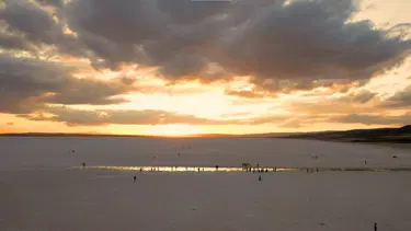 Tuz Gölü'nde mest eden gün batımı